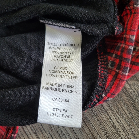 3/$30 🌟 Ricki's Long Sleeve - Picture 4 of 4